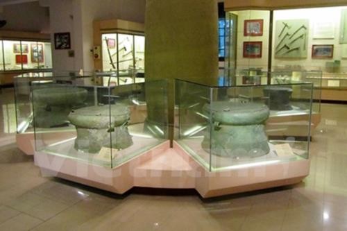 Lần đầu tiên trưng bày có hệ thống các bảo vật quốc gia Việt Nam  - ảnh 1